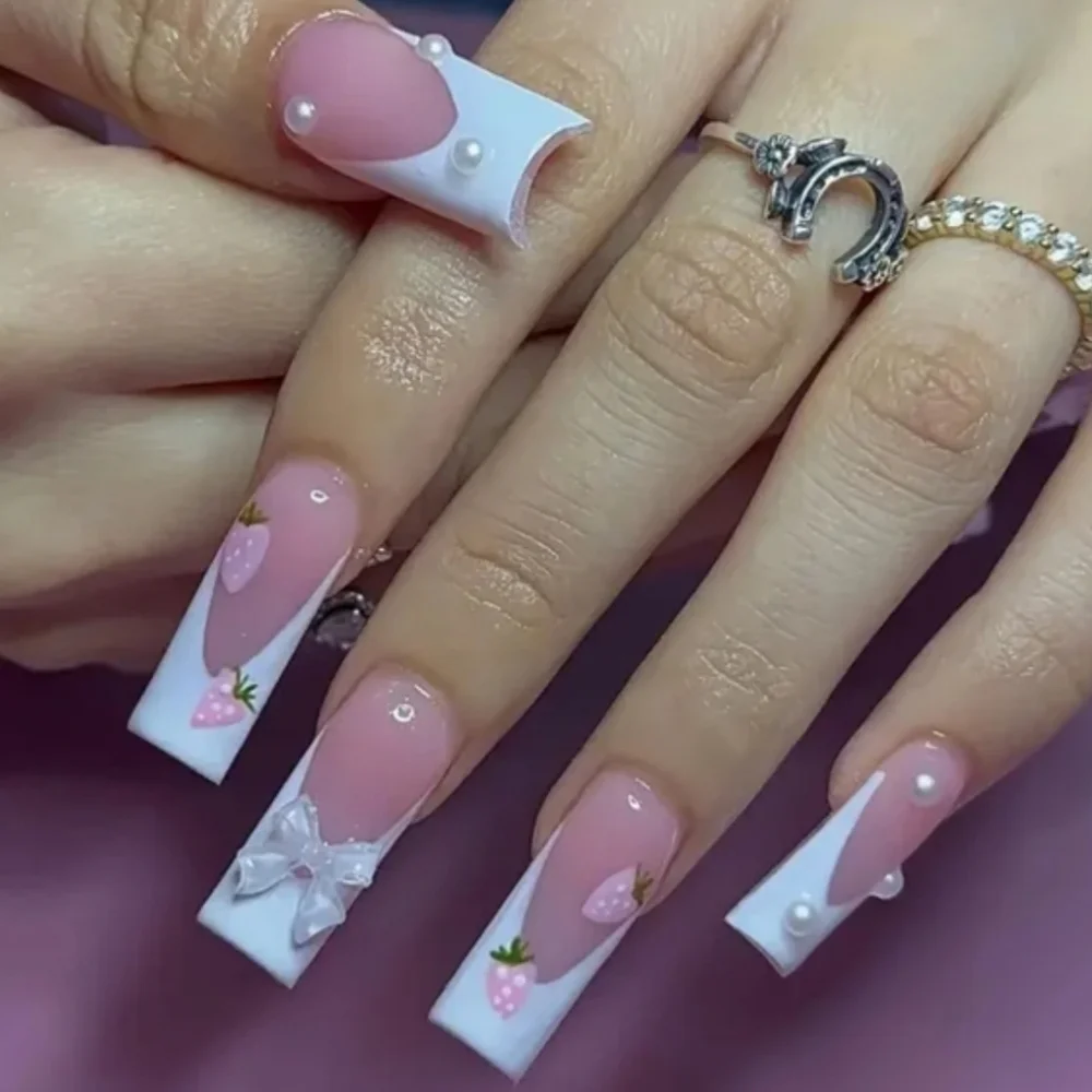 24 Pieces Fake Press On Nails
